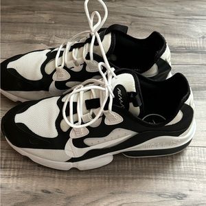 Nike Air Max Infinity 2 Sneaker